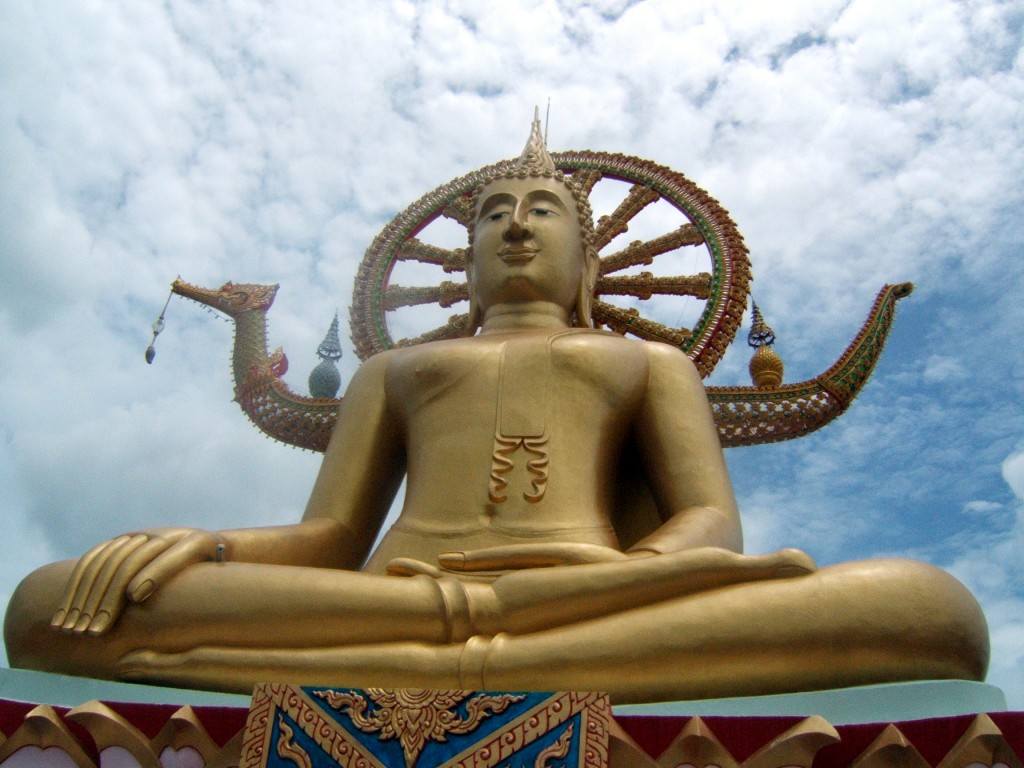 Фото большой статуя Будды на Самуи