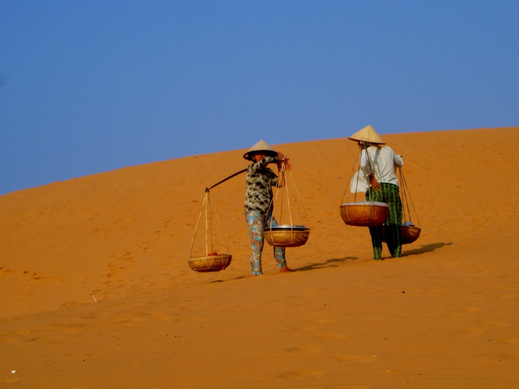 Фото песчаных дюн в Муйне.