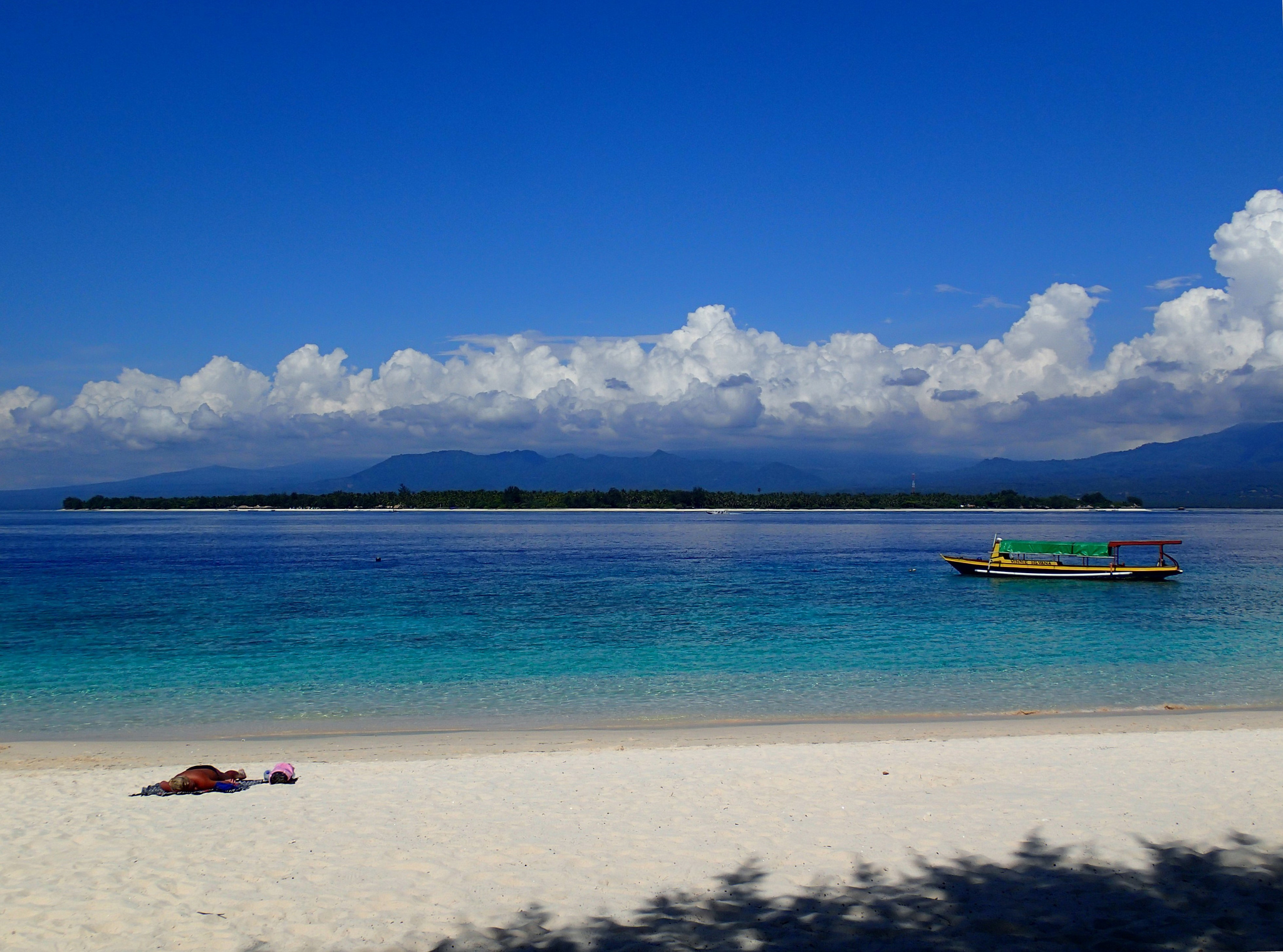 Фото пляжа в Индонезии